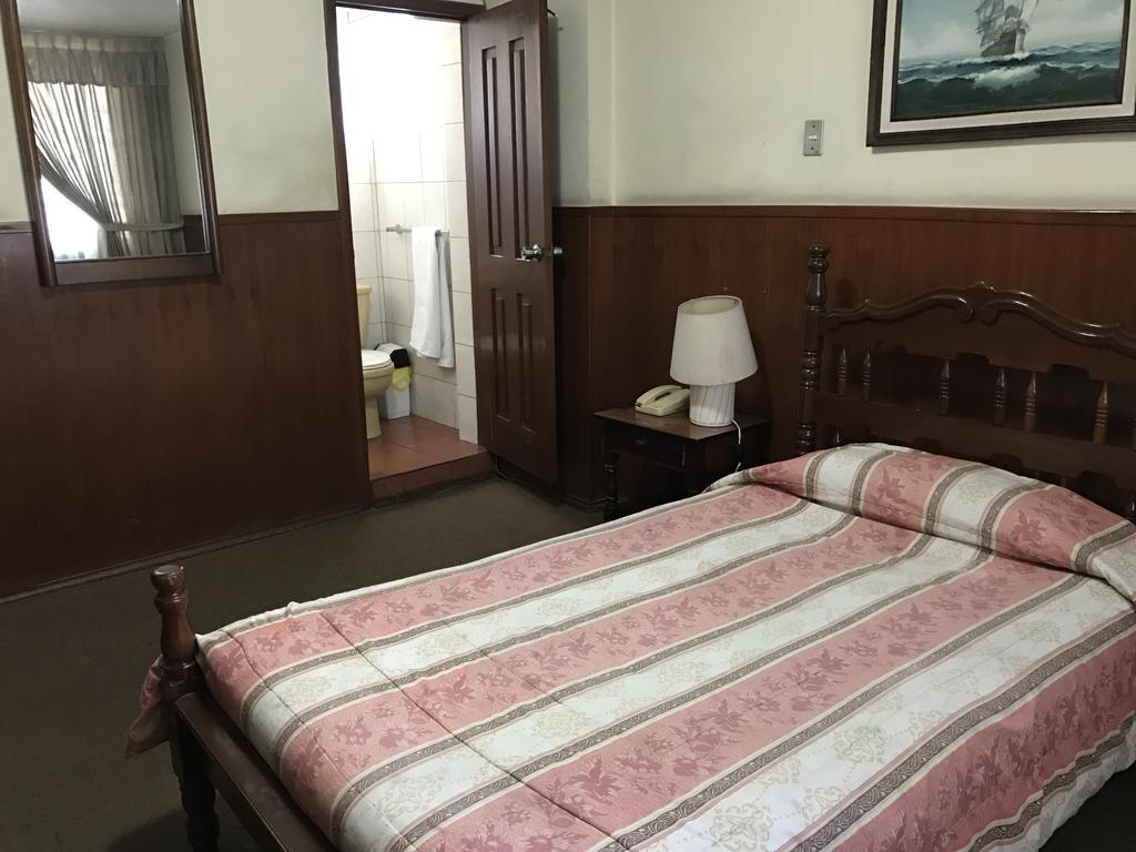 Hotel Majestic كويتو المظهر الخارجي الصورة