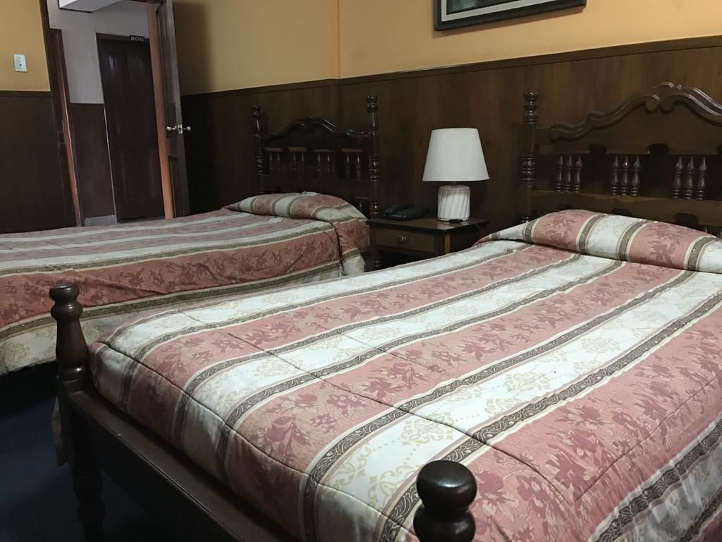 Hotel Majestic كويتو المظهر الخارجي الصورة